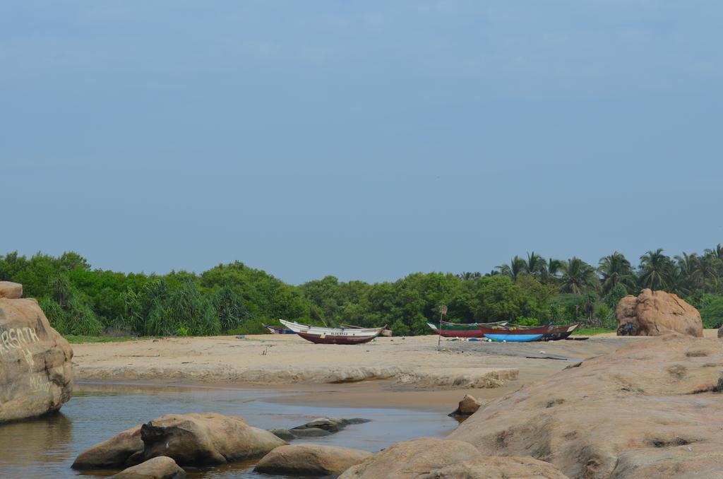 Aqua Front Yala Resort Kirinda  Eksteriør bilde