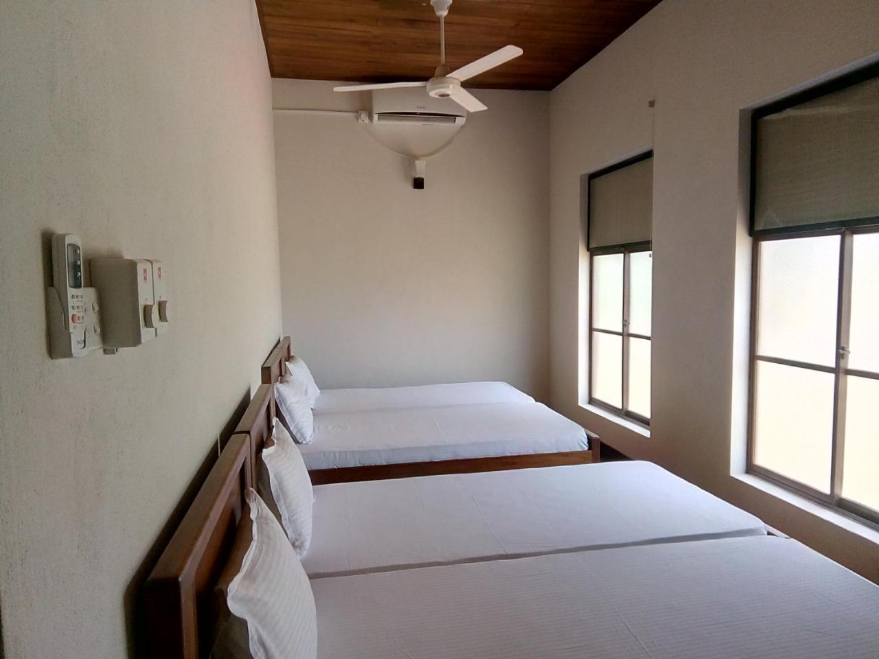 Aqua Front Yala Resort Kirinda  Eksteriør bilde