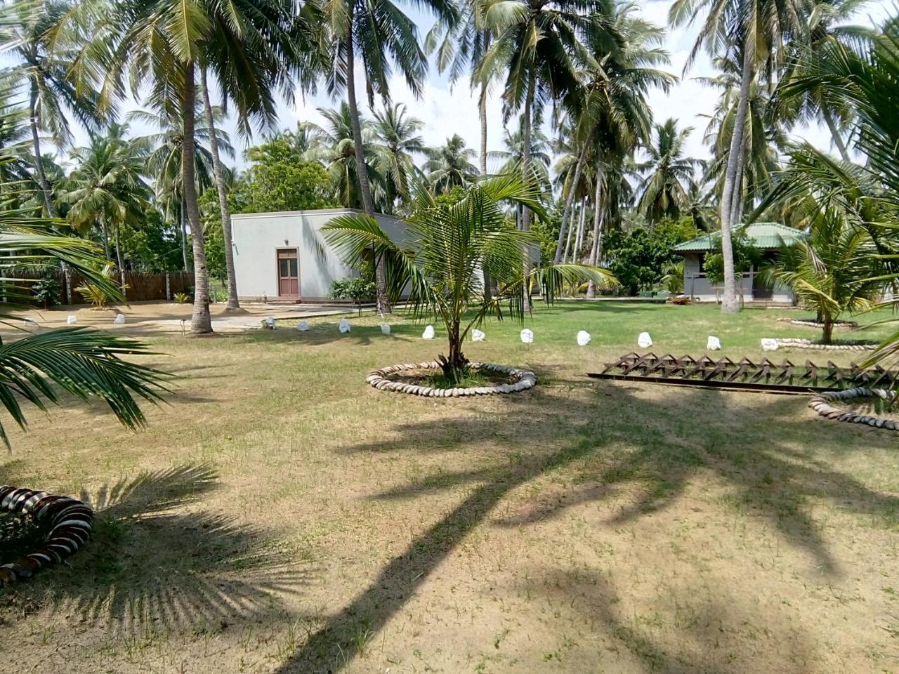 Aqua Front Yala Resort Kirinda  Eksteriør bilde